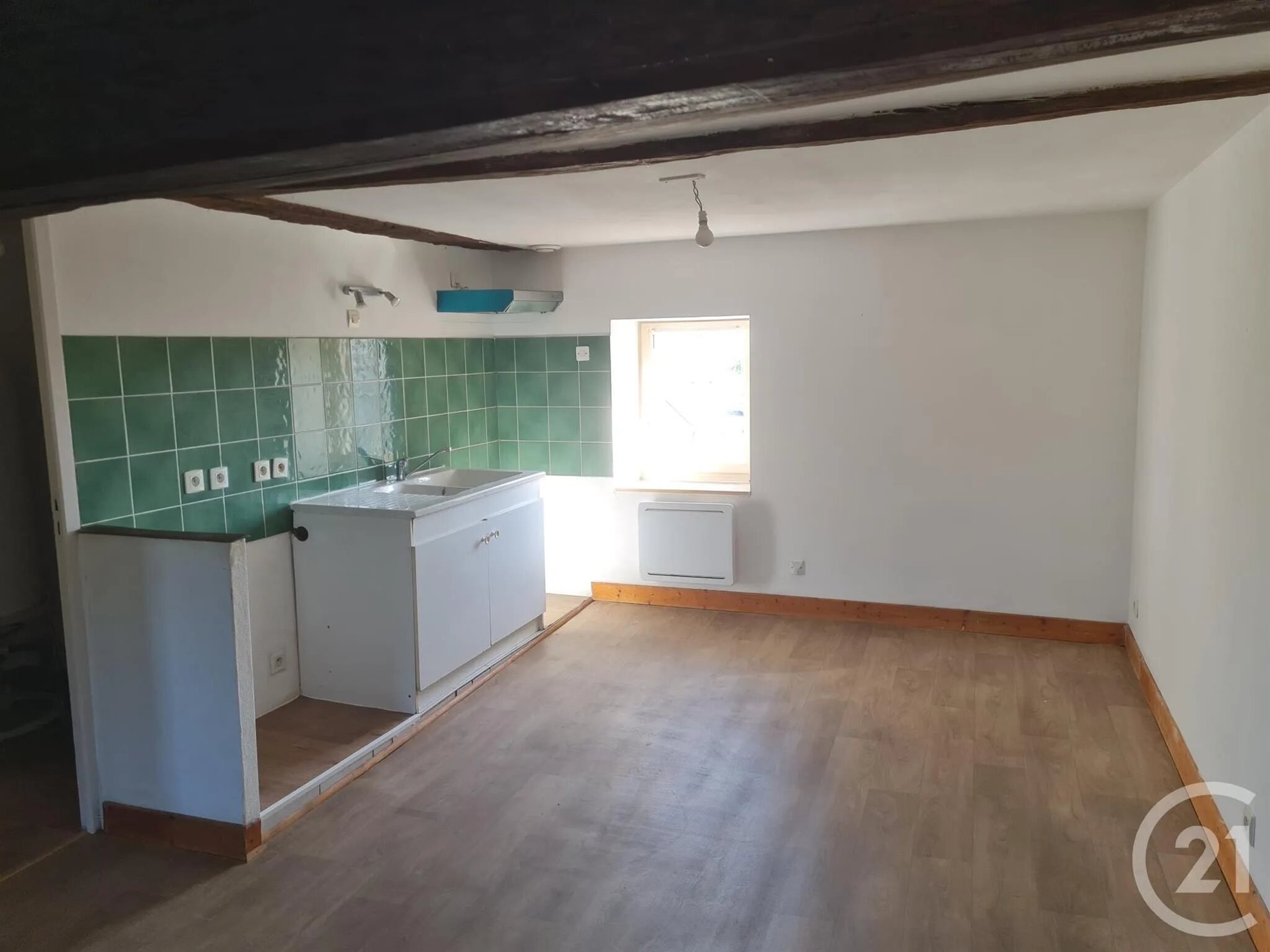 Appartement à louer, 85m², Luthenay-Uxeloup