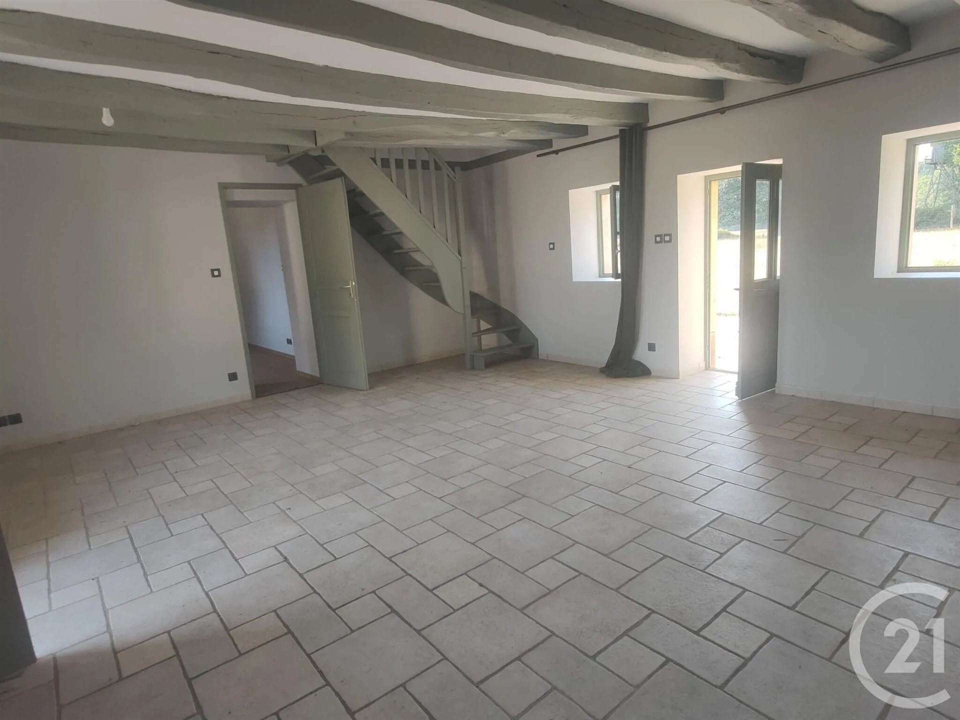 Maison à louer, 150m², Lurcy-Lévis