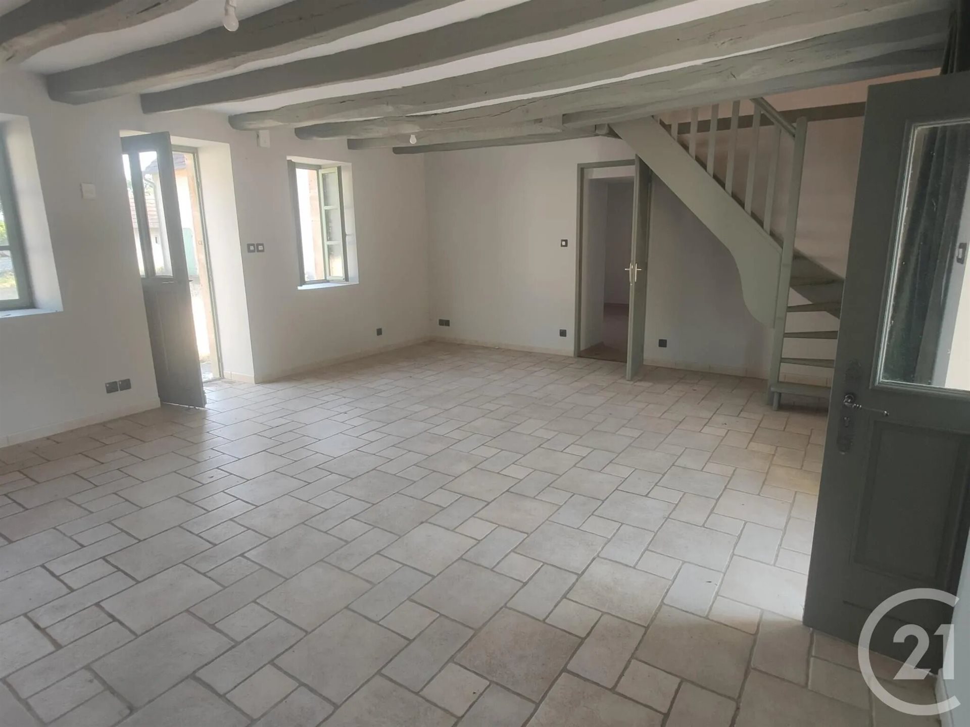 Maison à louer, 150m², Lurcy-Lévis