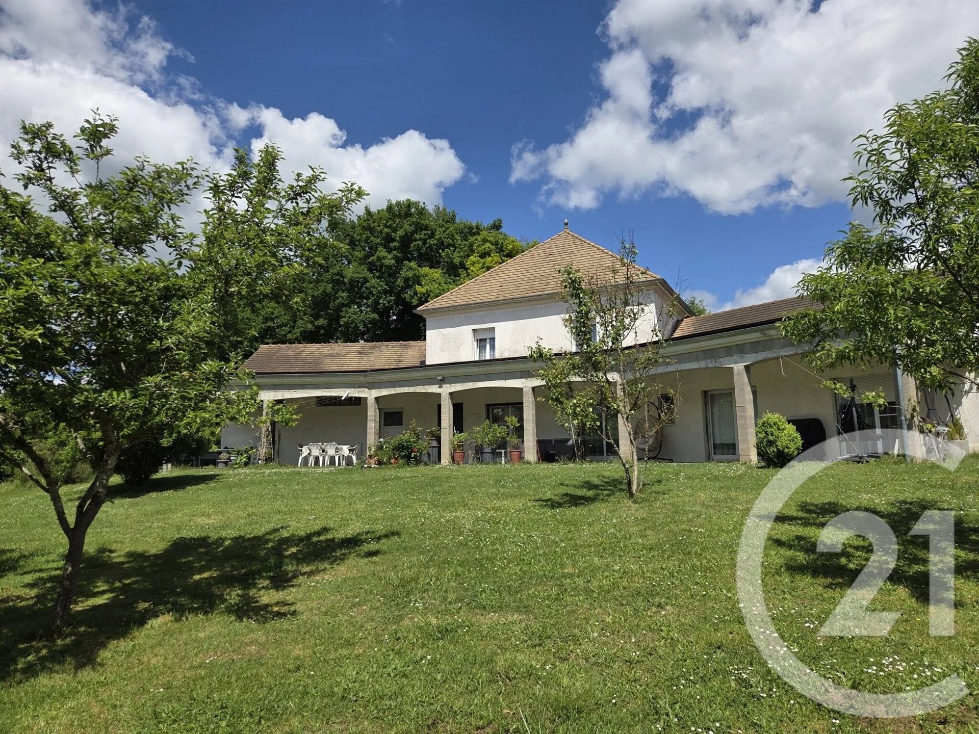 Maison à vendre, 205m², Saint-Eloi
