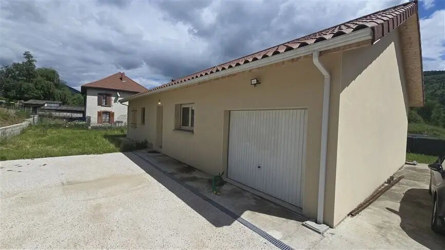 Maison à vendre, 92m², Massieu