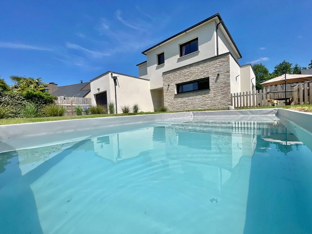 Maison à vendre, 134m², Bourg-des-Comptes