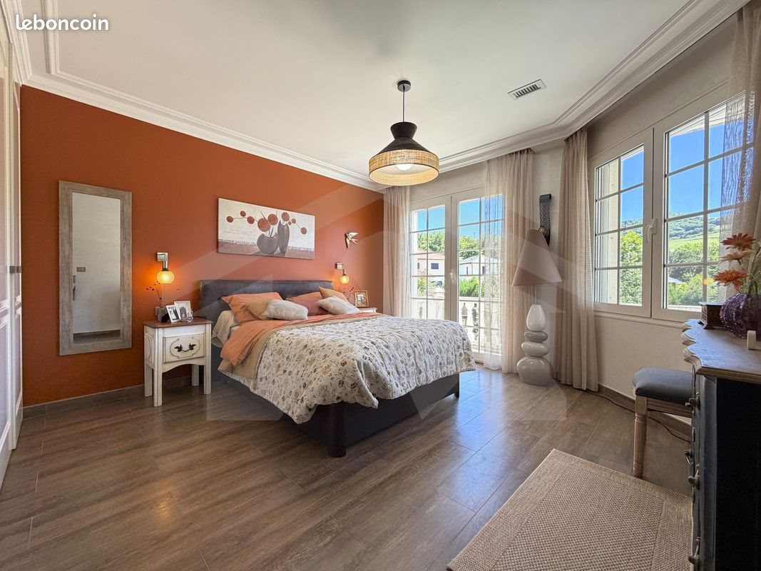 Maison à vendre, 369m², Brié-et-Angonnes