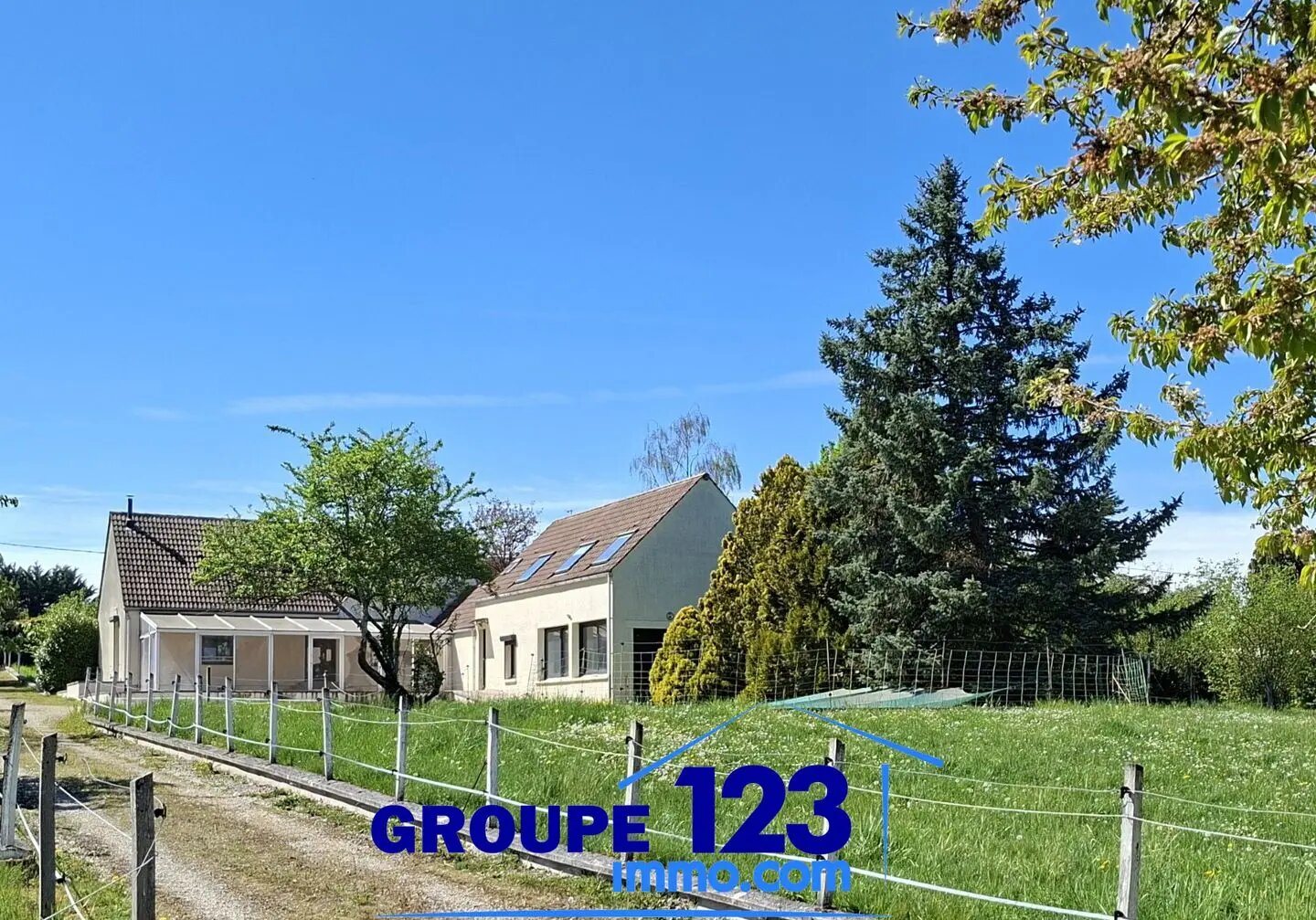 Maison à vendre, 253m², Chassy