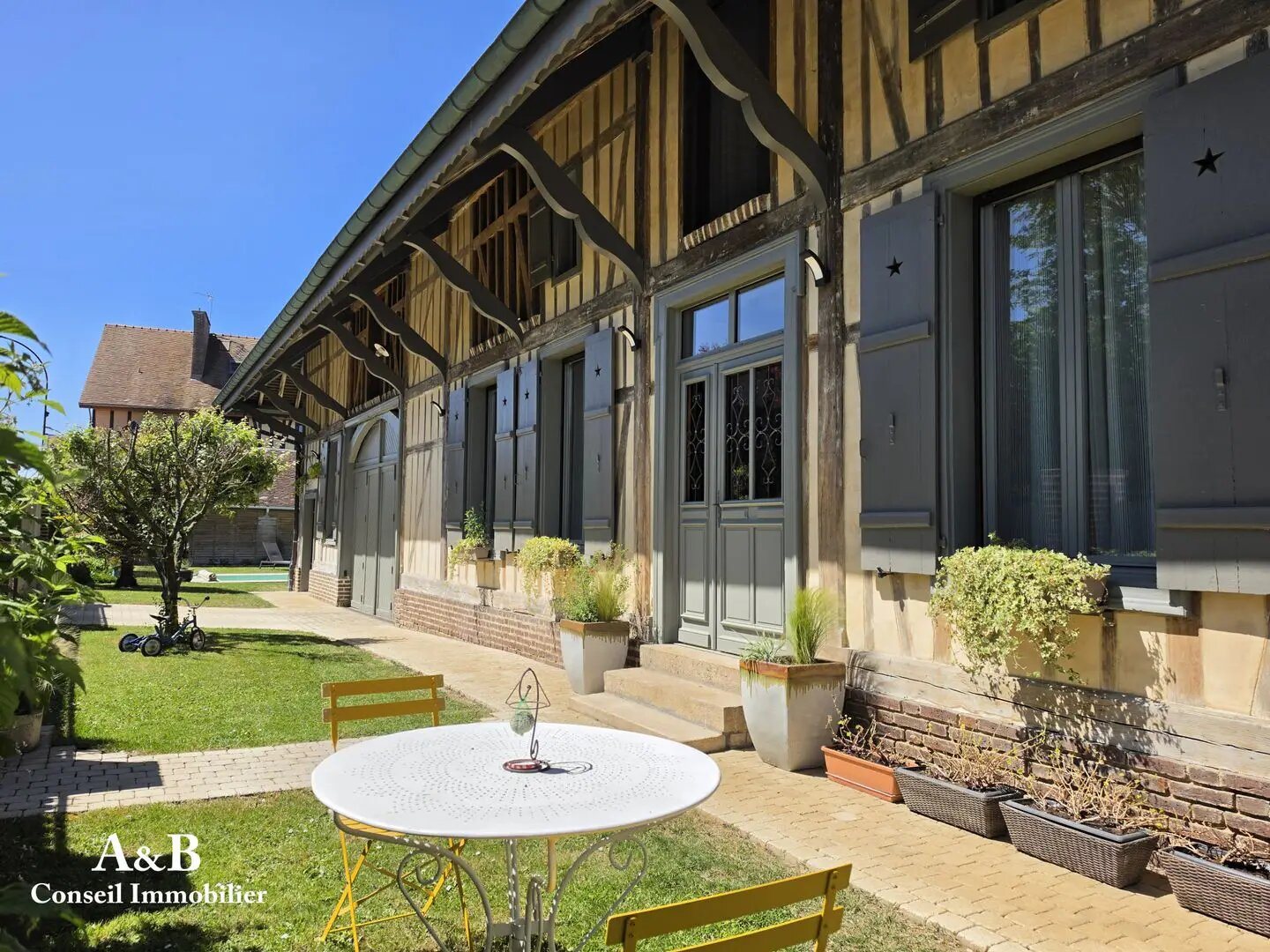 Maison à vendre, 248m², Saint-Léger-près-Troyes