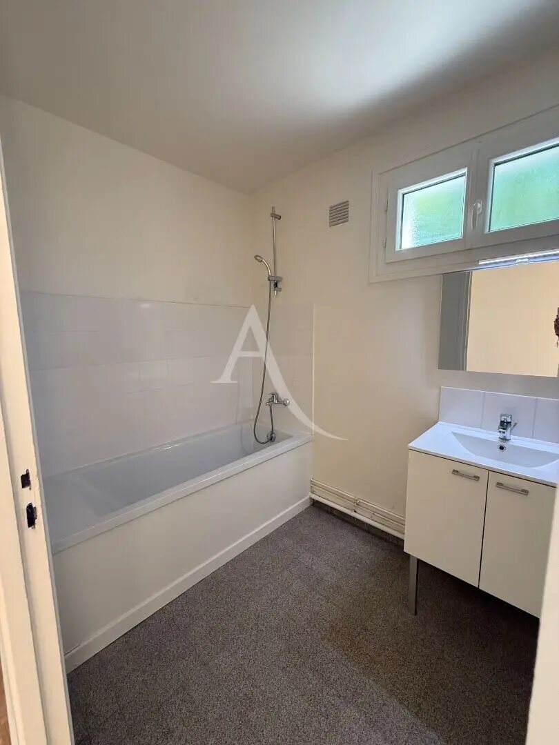 Appartement à louer, 58m², L'Haÿ-les-Roses