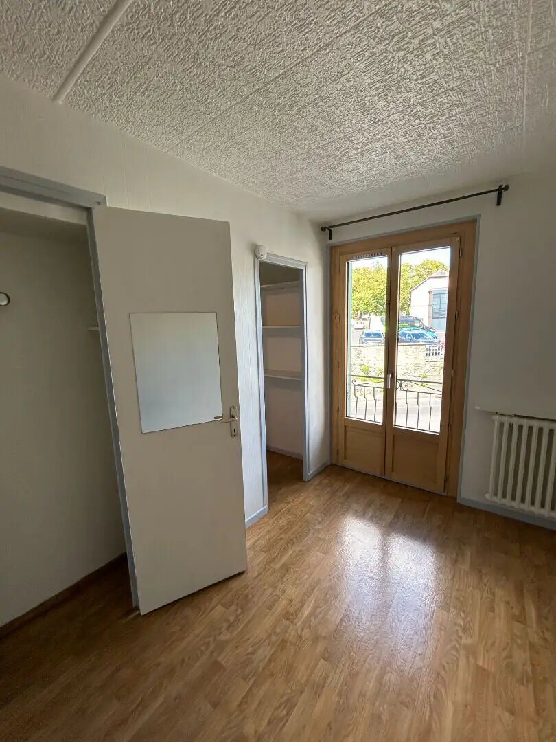Appartement à louer, 28m², Saint-Flour