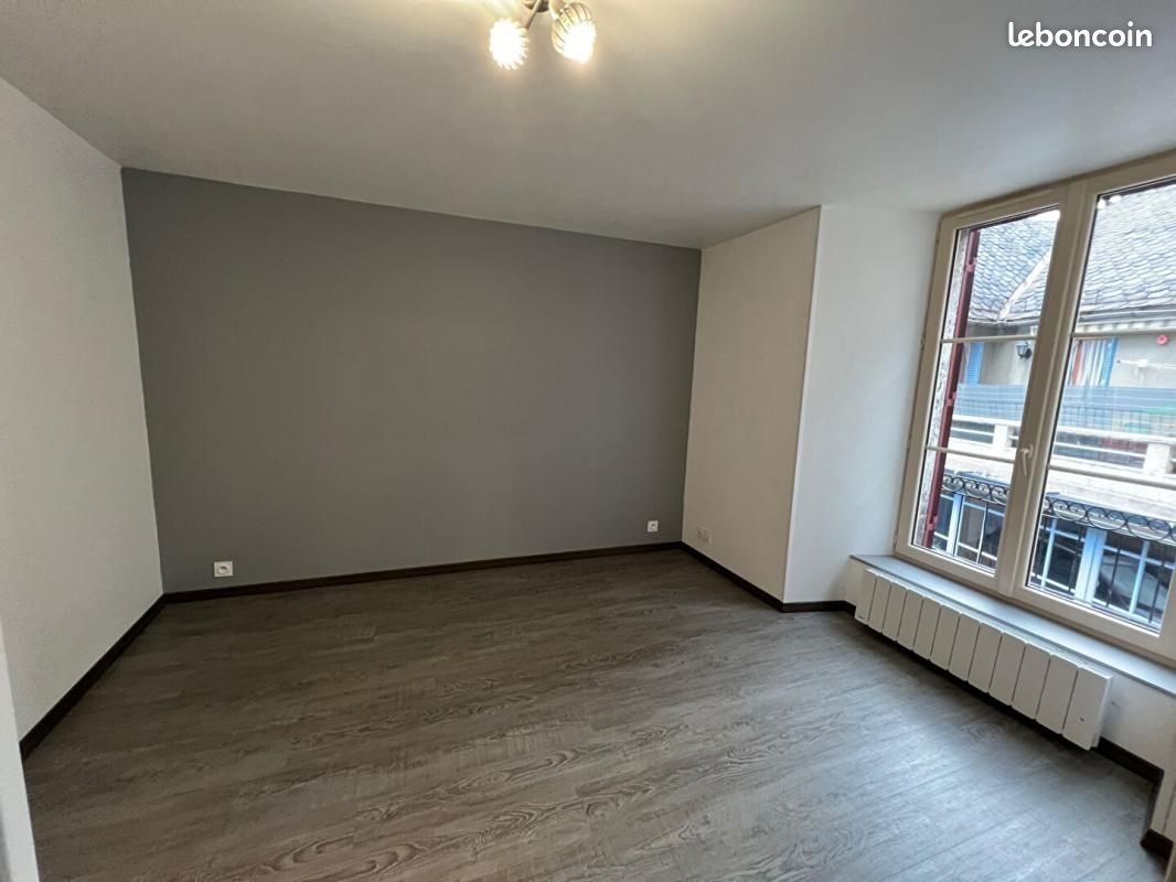 Appartement à louer, 42m², Saint-Flour