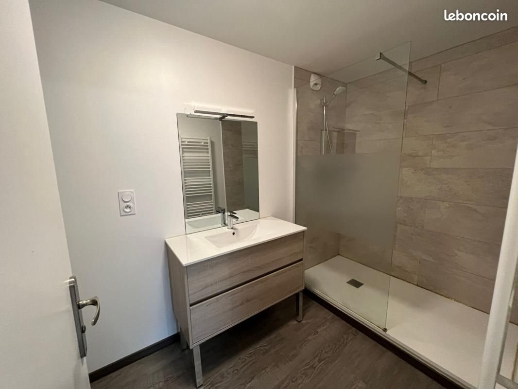 Appartement à louer, 42m², Saint-Flour