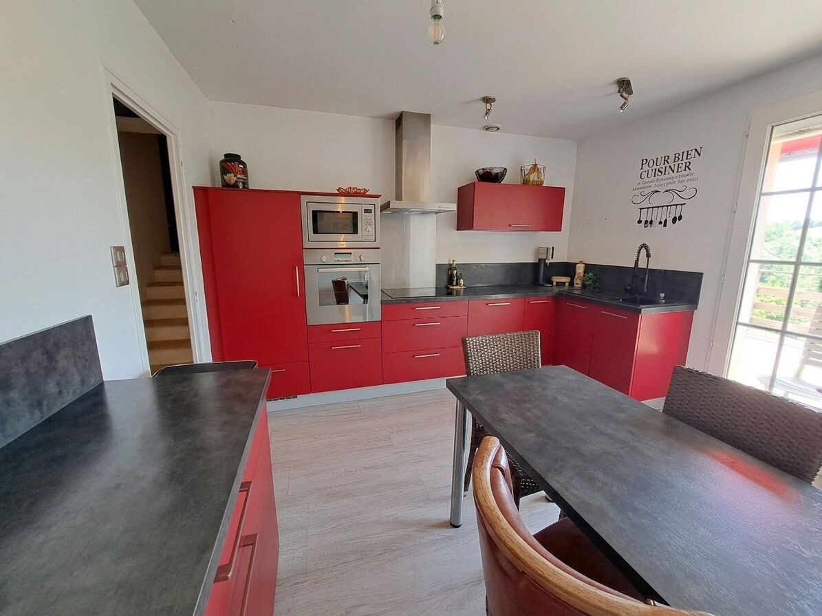 Maison à vendre, 109m², Pouzauges