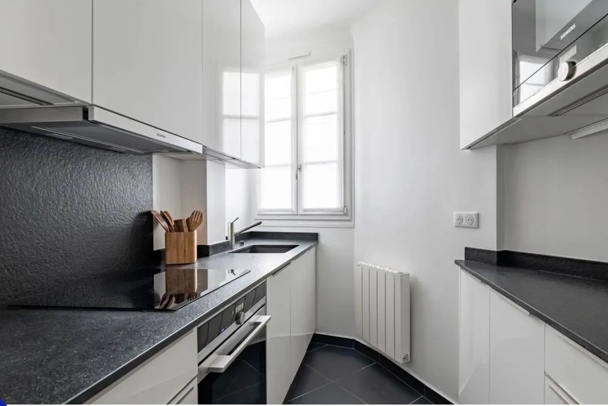 Appartement à louer, 3m², Paris 8ème