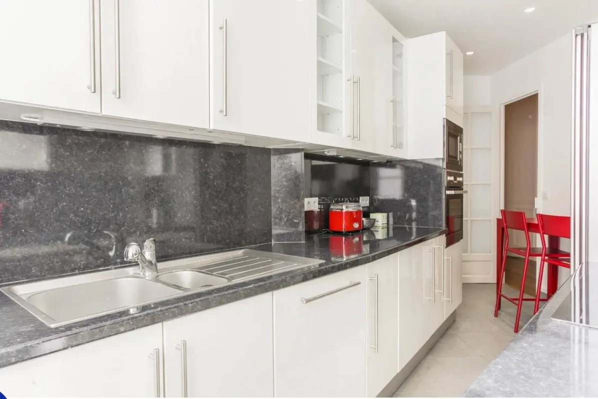 Appartement à louer, 5m², Paris 8ème