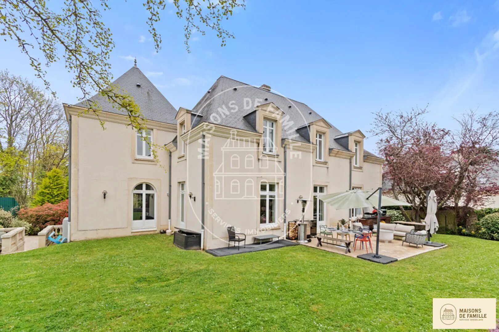 Maison à vendre, 300m², Bougival