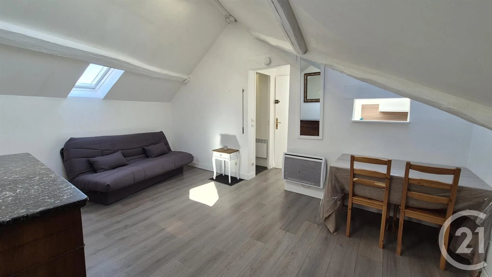 Appartement à louer, 19m², Fontainebleau