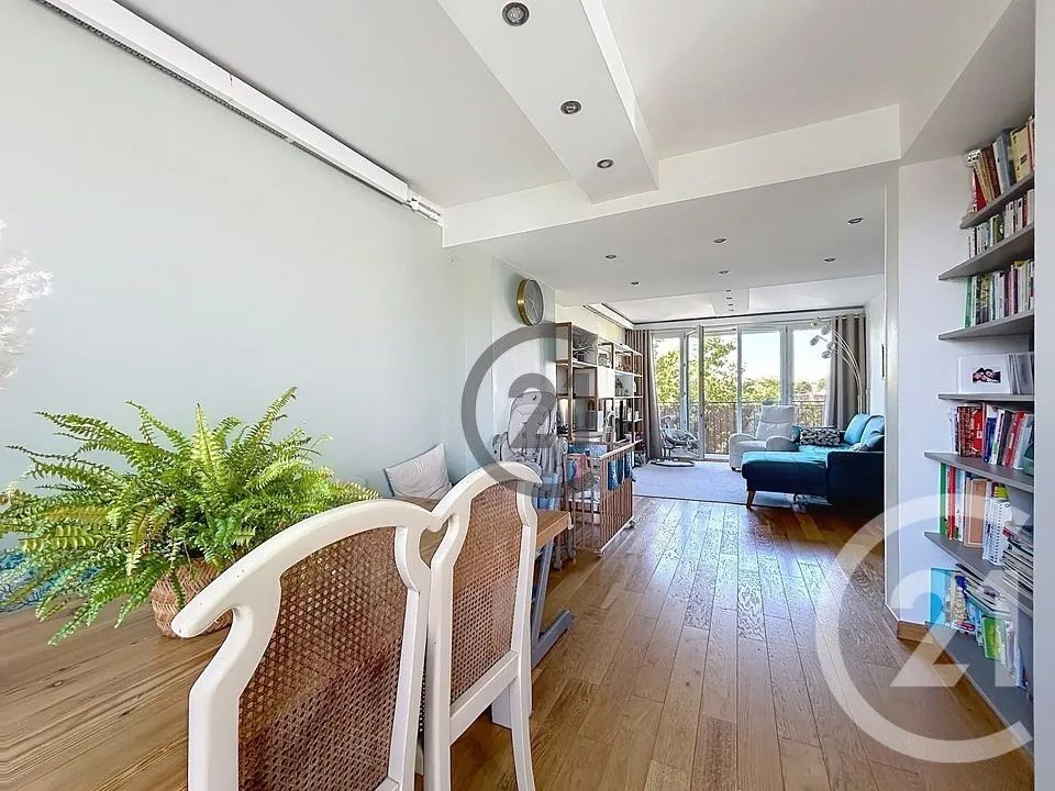 Appartement à louer, 80m², Fontainebleau
