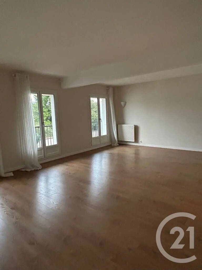 Appartement à louer, 110m², Fontainebleau