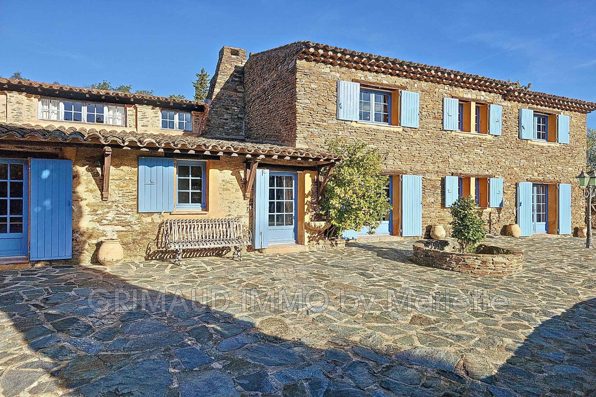 Maison à vendre, 280m², La Garde-Freinet