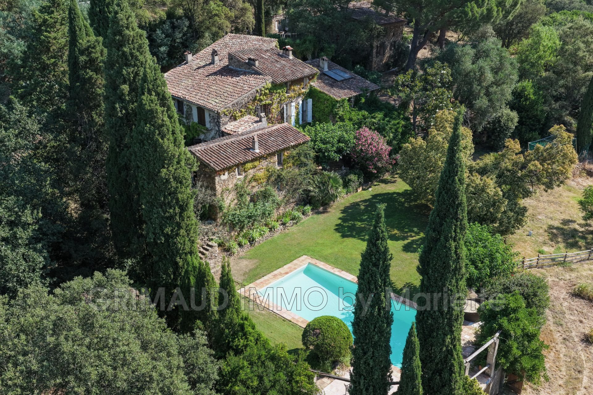 Maison à vendre, 600m², La Garde-Freinet