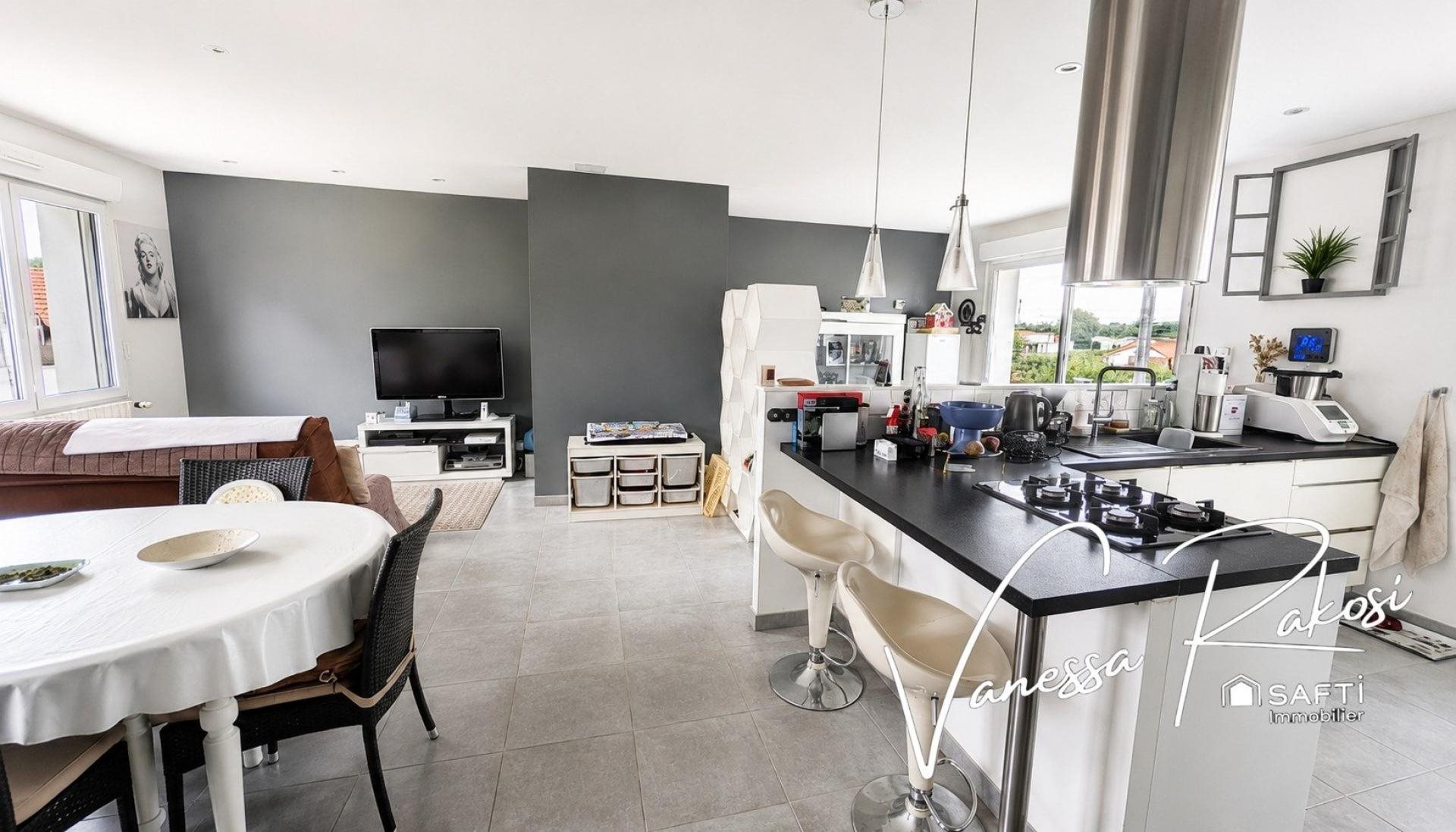 Maison à vendre, 135m², Saintes