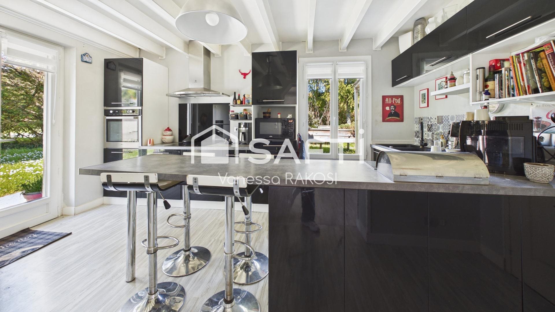 Maison à vendre, 178m², La Vergne