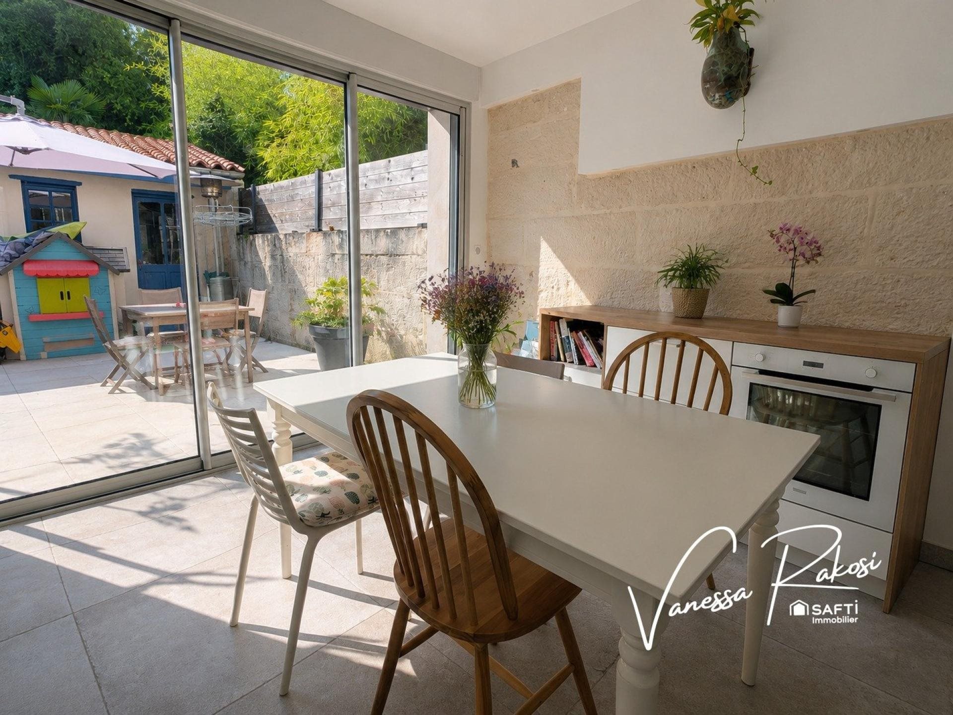 Maison à vendre, 115m², Saintes