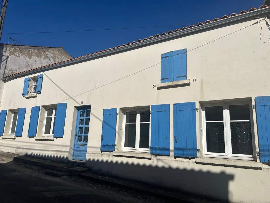 Maison à vendre, 98m², Pont-l'Abbé-d'Arnoult