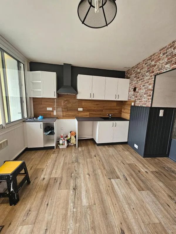 Maison à louer, 86m², Pont-l'Abbé-d'Arnoult