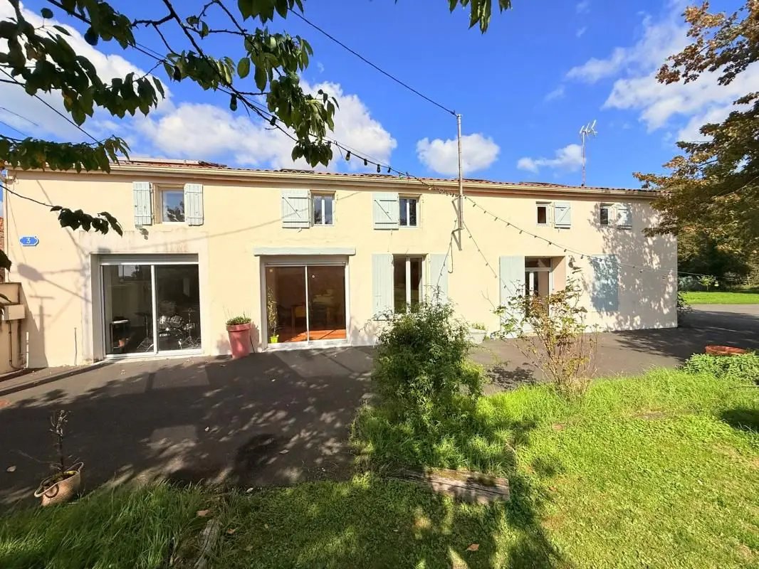 Maison à vendre, 190m², Genouillé