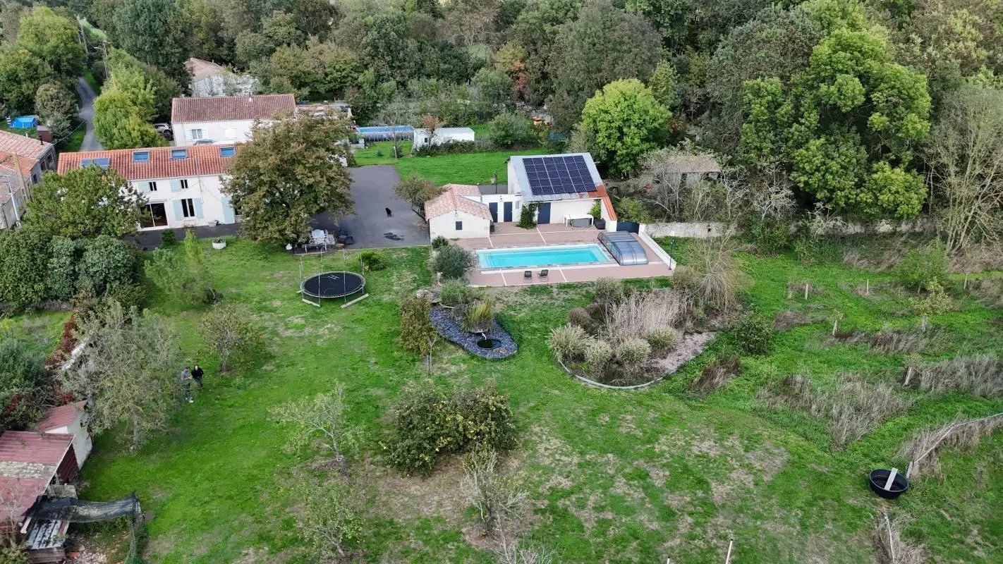 Maison à vendre, 190m², Genouillé