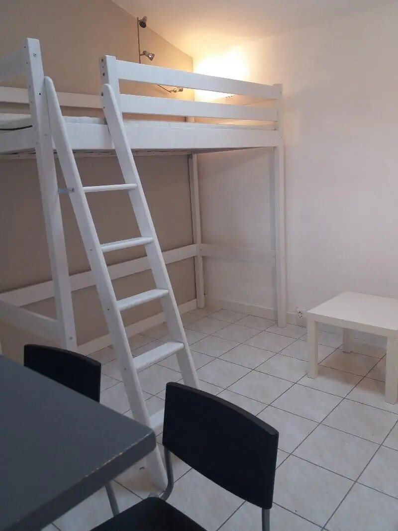 Appartement à louer, 15m², Talence