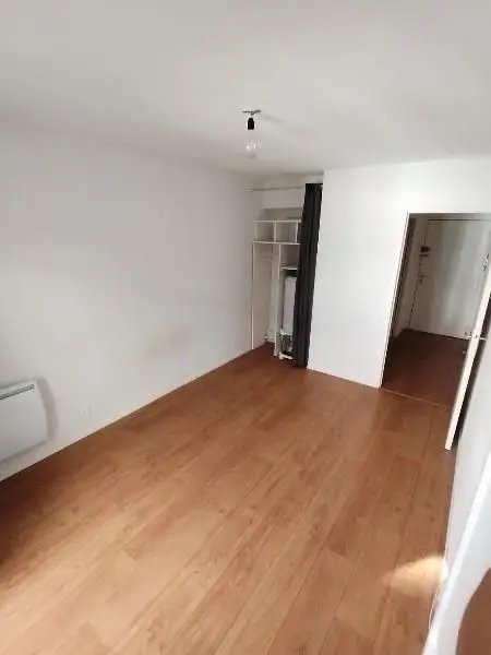Appartement à louer, 19m², Talence