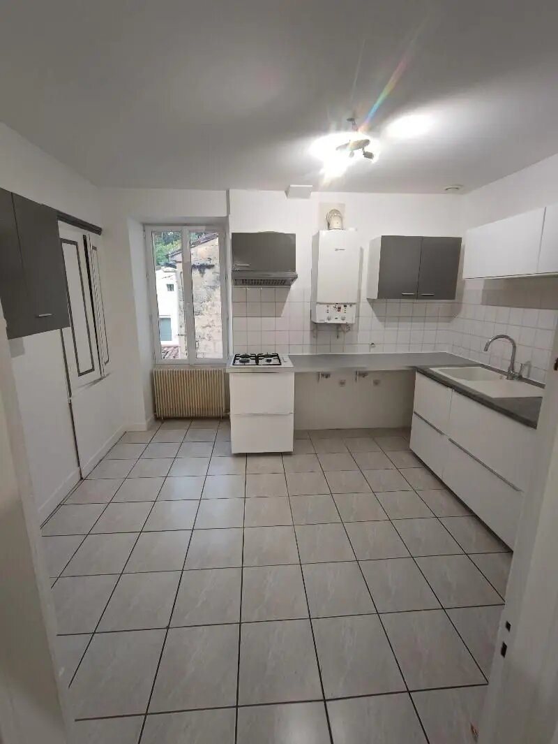 Maison à louer, 139m², Le Tourne