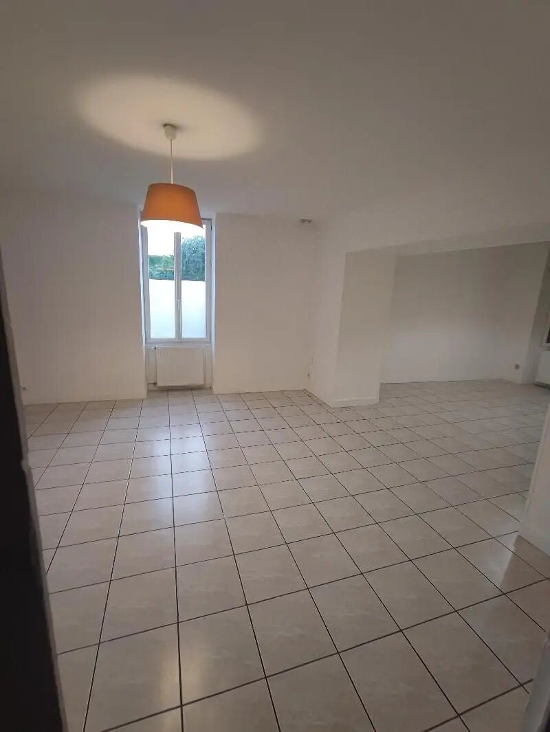 Maison à louer, 139m², Le Tourne