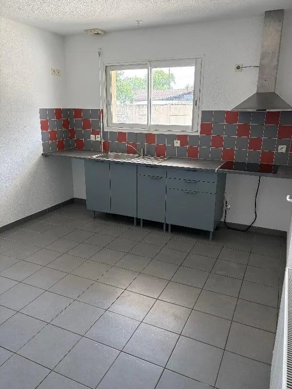 Maison à louer, 111m², Saint-Médard-d'Eyrans
