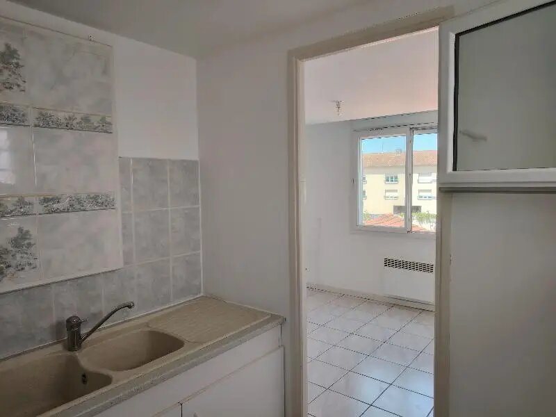 Appartement à louer, 26m², Talence