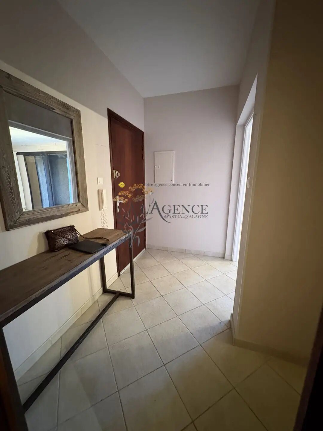 Appartement à louer, 88m², Bastia