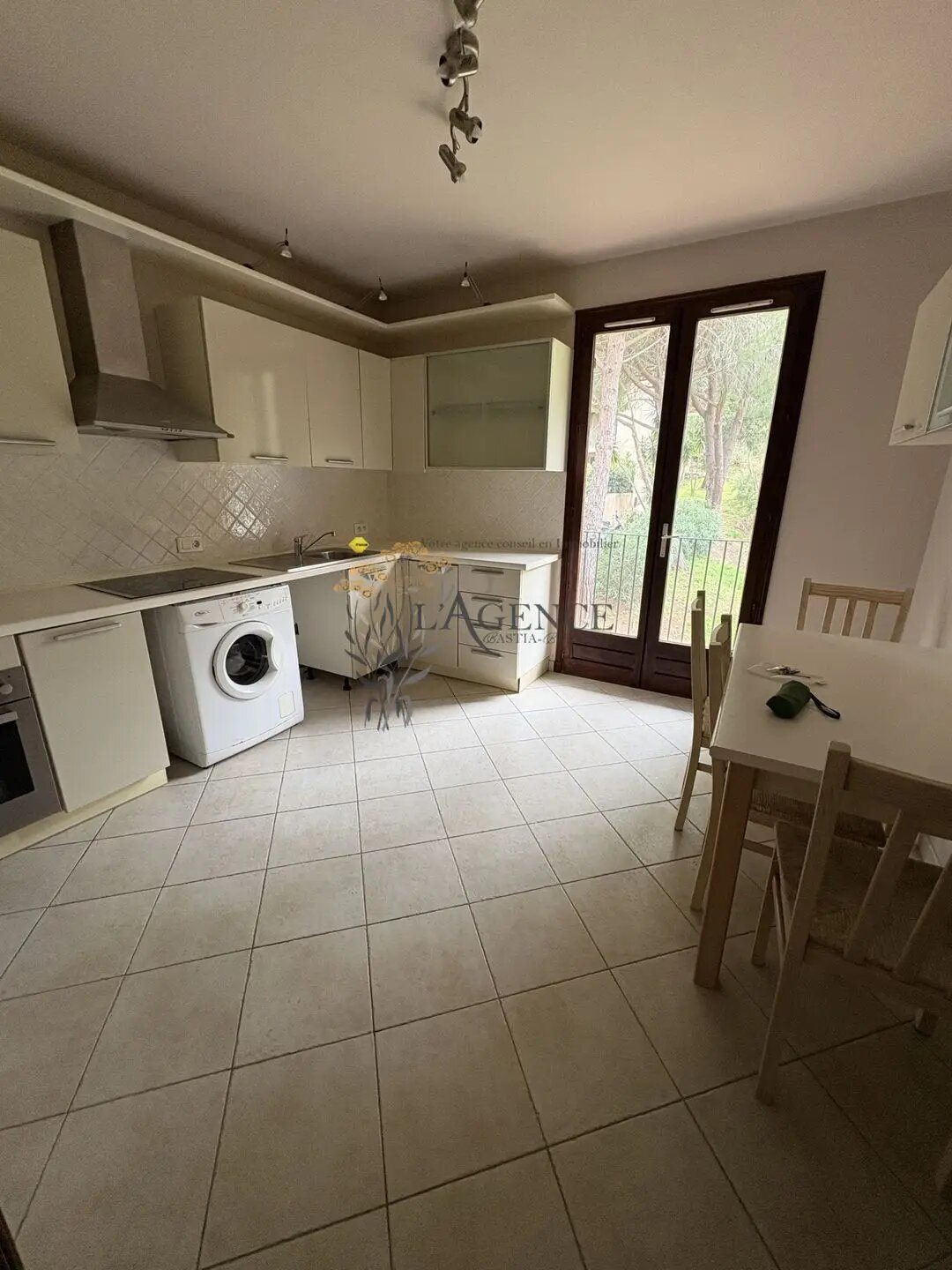 Appartement à louer, 88m², Bastia