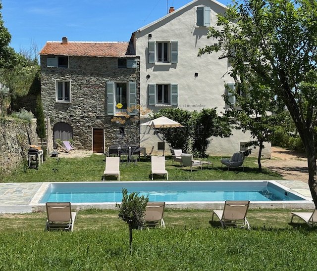 Maison à vendre, 305m², Murato