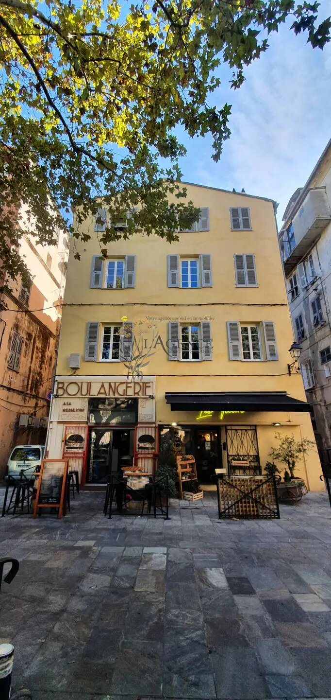 Appartement à louer, 47m², Bastia