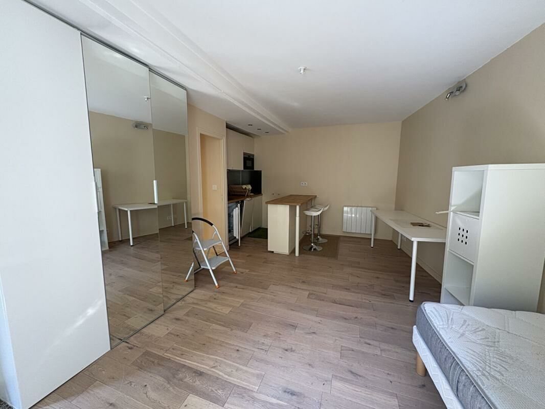 Appartement à louer, 24m², Caen