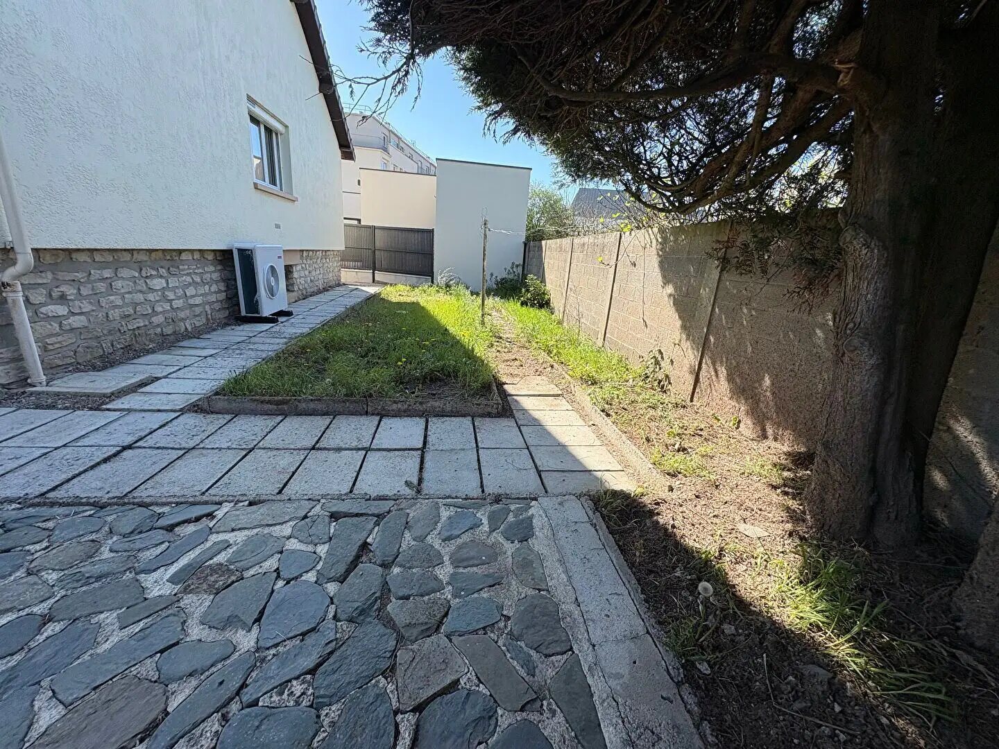 Maison à louer, 90m², Ifs