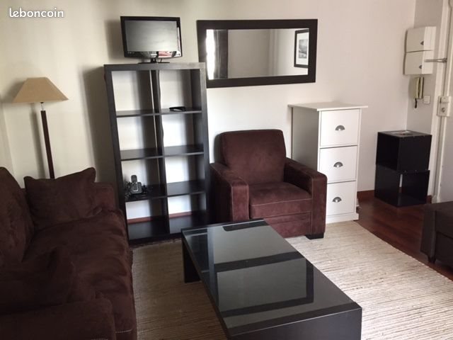 Appartement à louer, 28m², Paris 15ème