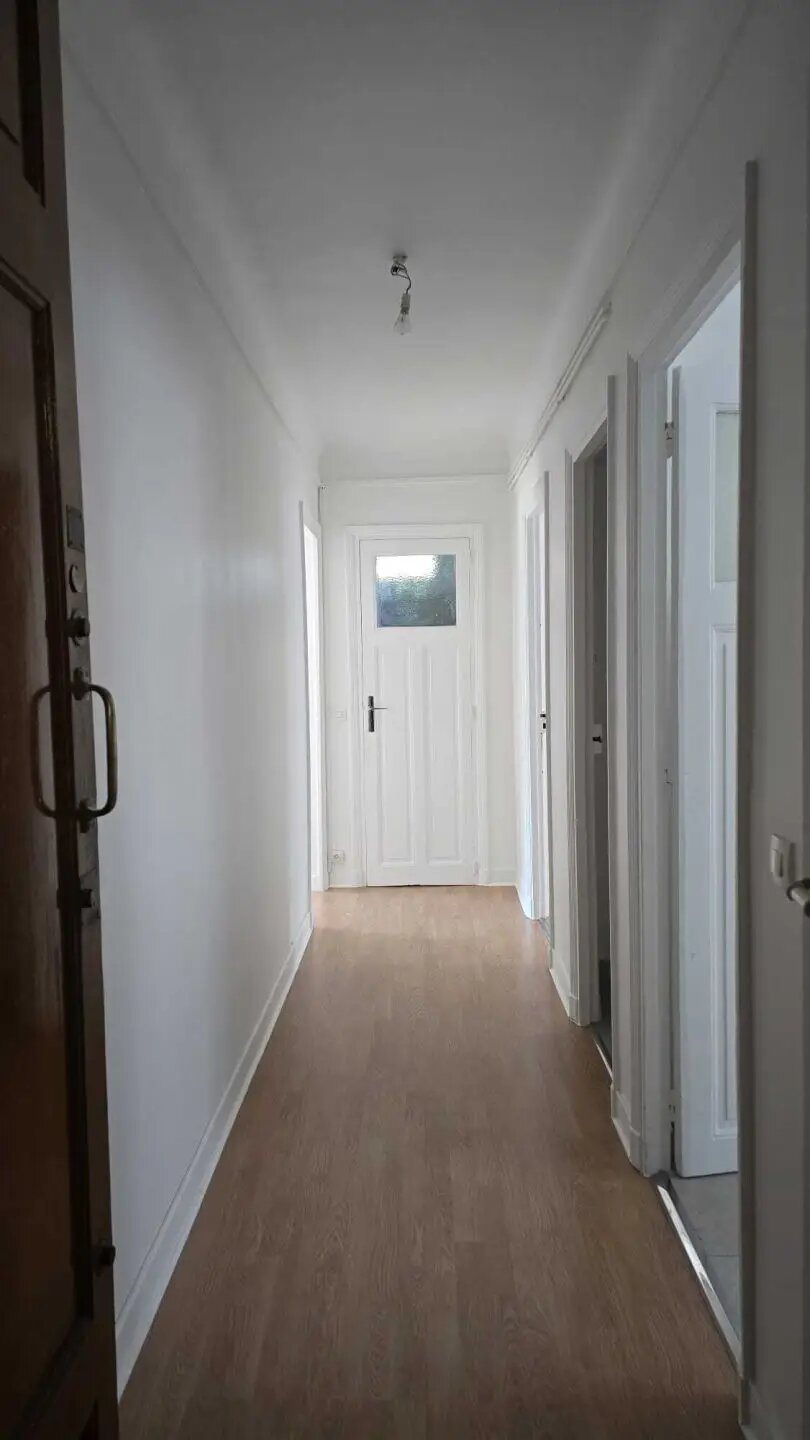 Appartement à louer, 45m², Courbevoie