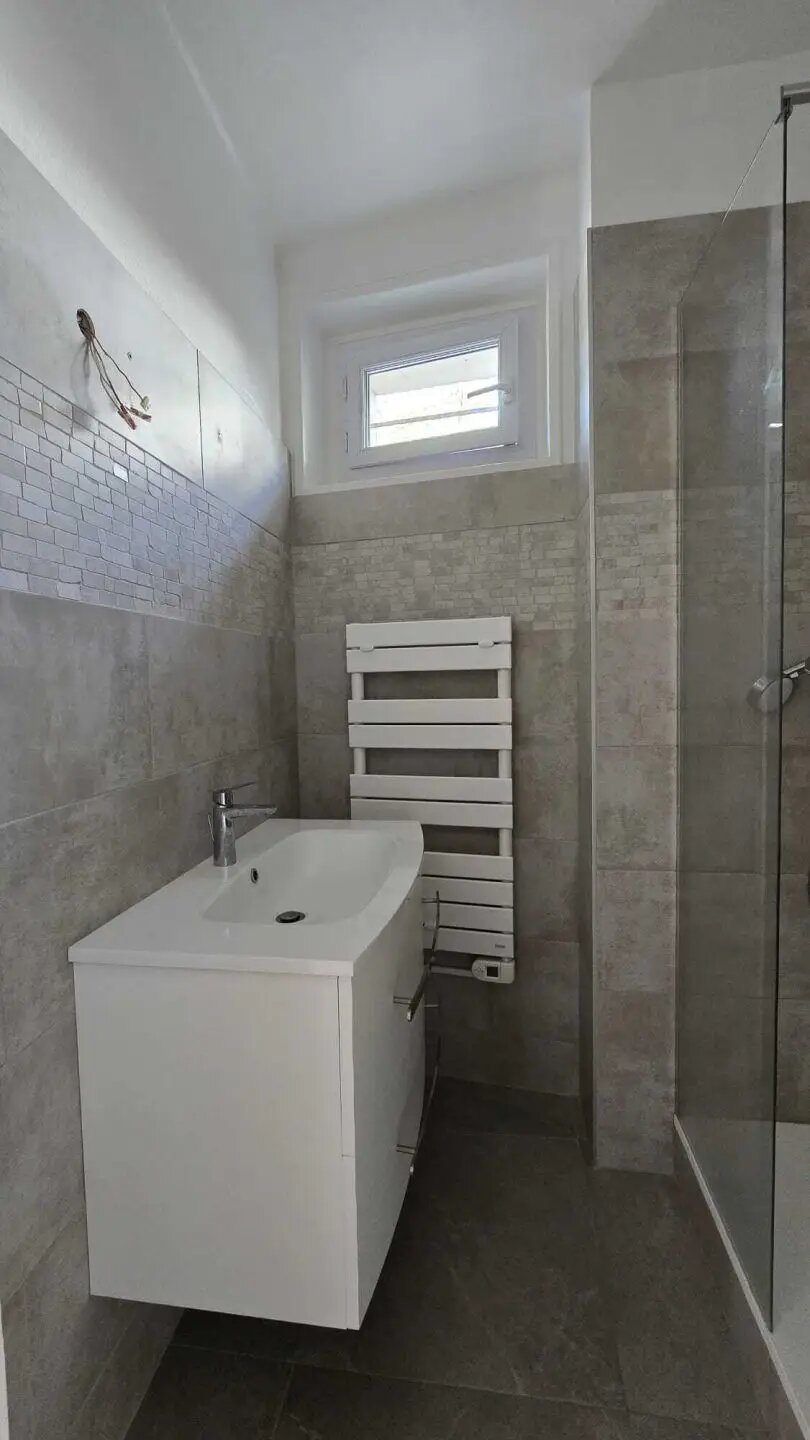 Appartement à louer, 45m², Courbevoie