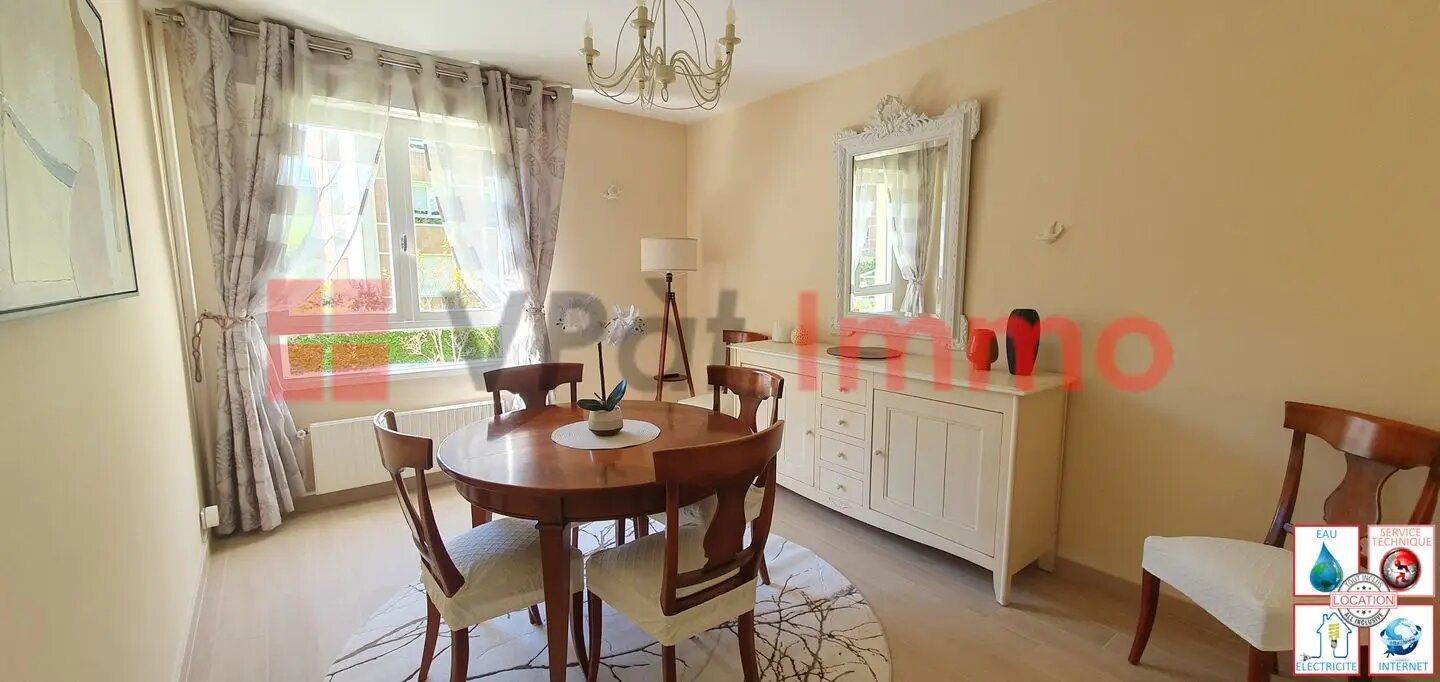 Appartement à louer, 81m², Versailles