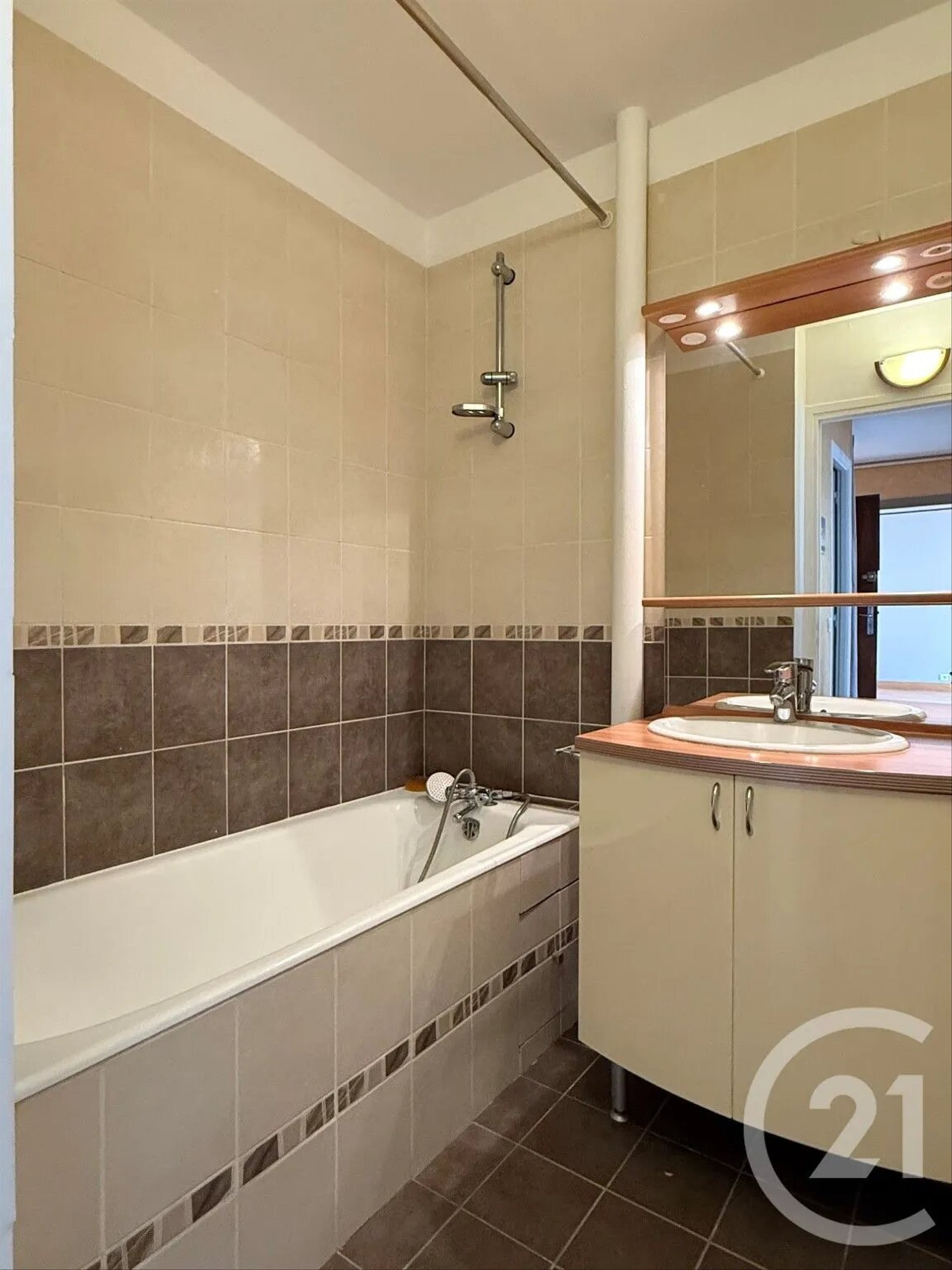 Appartement à louer, 46m², Maurepas