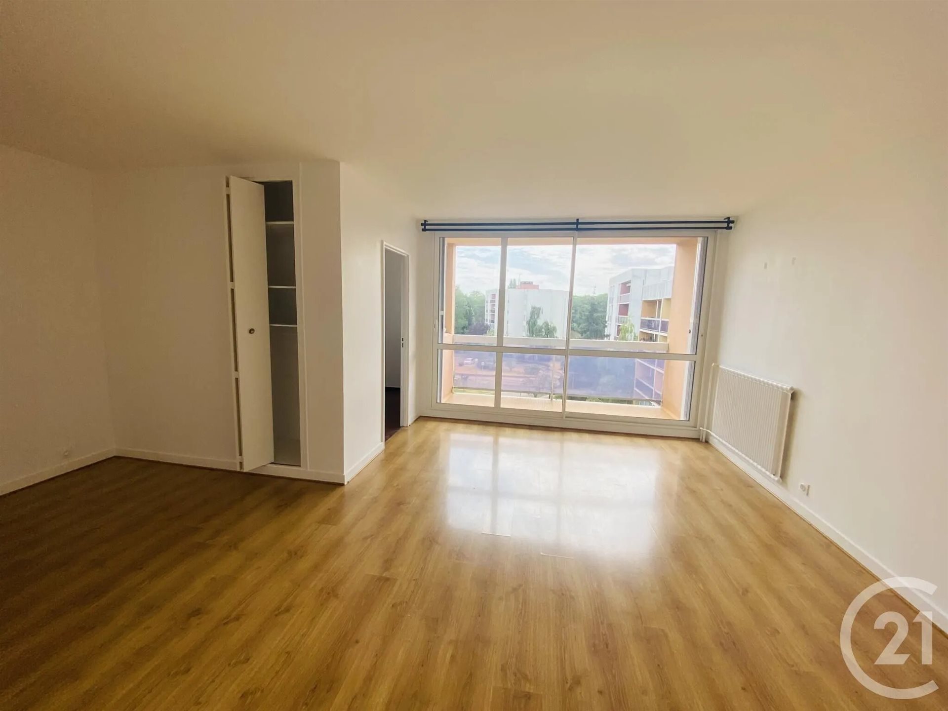 Appartement à louer, 35m², Elancourt