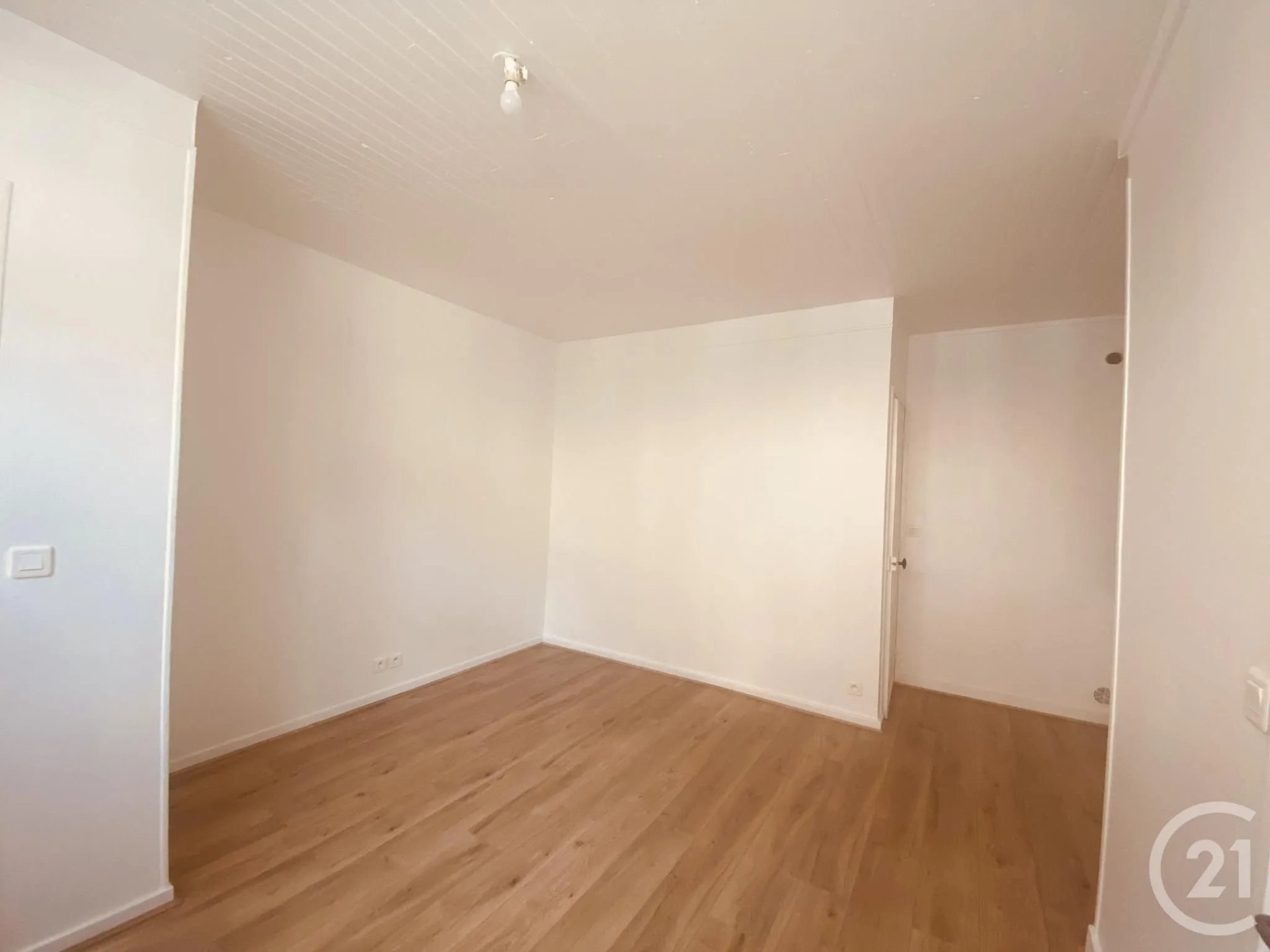 Appartement à louer, 19m², Neauphle-le-Château