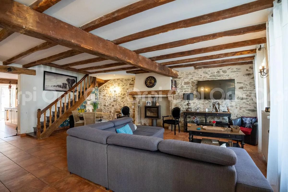 Maison à vendre, 233m², Saint-Victurnien