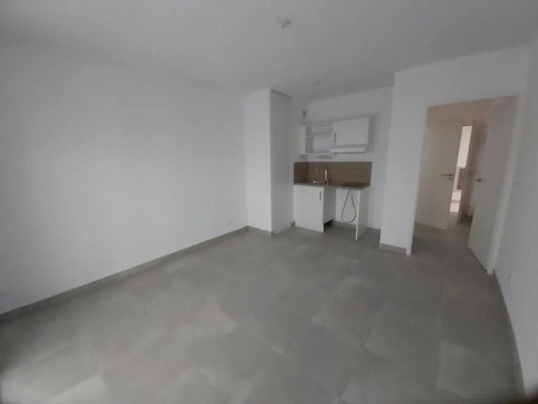 Appartement à louer, 24m², Nîmes